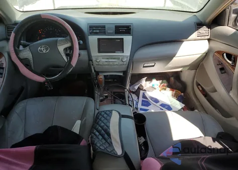 2011 Toyota Camry Base z USA, uszkodzony, nr VIN 4T4BF3EK5BR090469